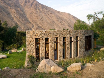 Wildness and artifice – Chontay House, Peru